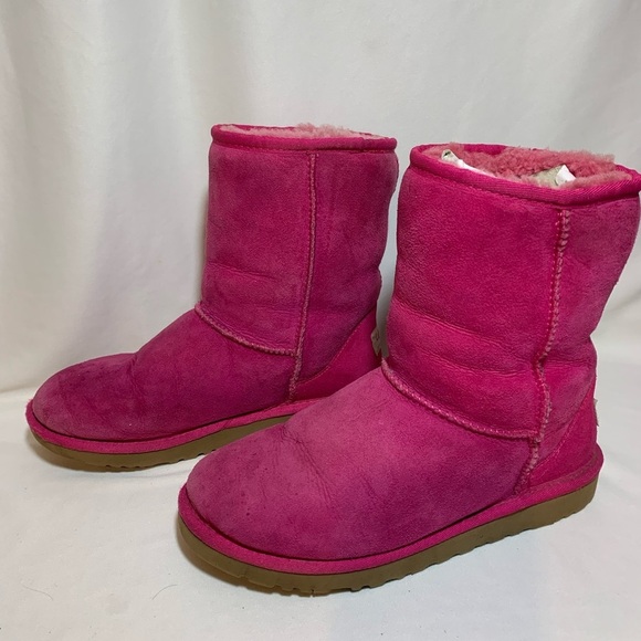 UGG Fuschia Girl’s Boots sz 4 - Picture 5 of 10